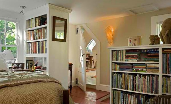 15 Ideas in Designing a Bedroom with Bookshelves | Home Design Lover