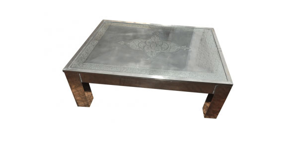 Moroccan engravings table