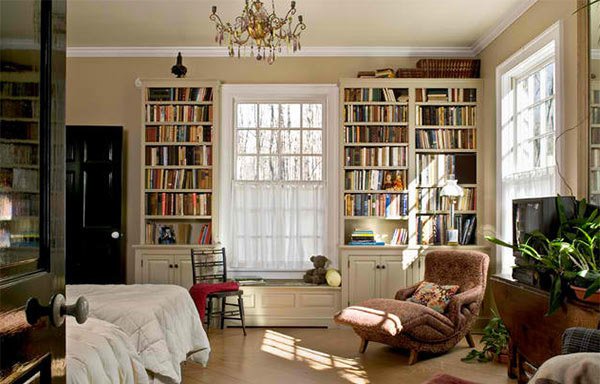 15 Ideas in Designing a Bedroom with Bookshelves | Home Design Lover