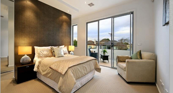 Modern Bedroom with Carpet & Bi-fold Windows