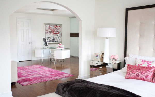 15 Sample Photos Of Decorating With Mirrored Furniture In