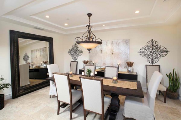 20 Astonishing Dining Room Wall Decors | Home Design Lover