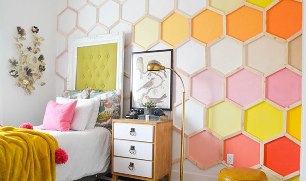 Fill Those Blank Walls With 20 Bedroom Wall Decorations