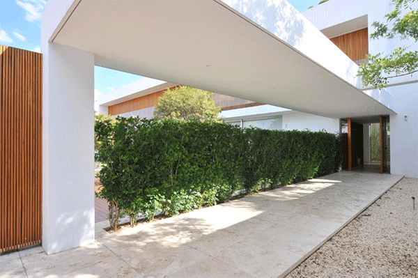 hallway to the main door 