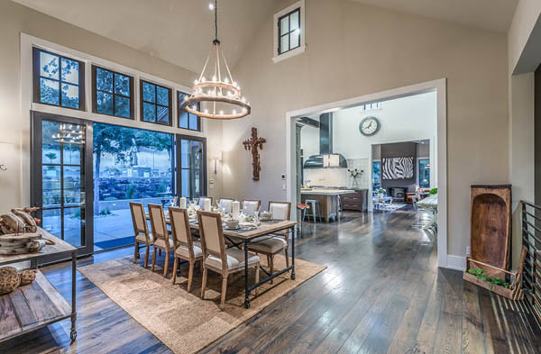 dining room 