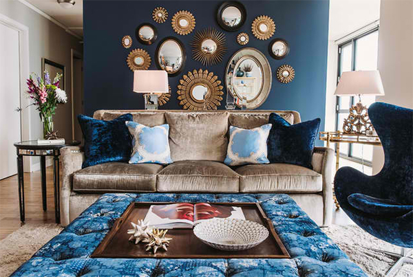 22 Living Rooms with Metal Wall Decorations | Home Design Lover