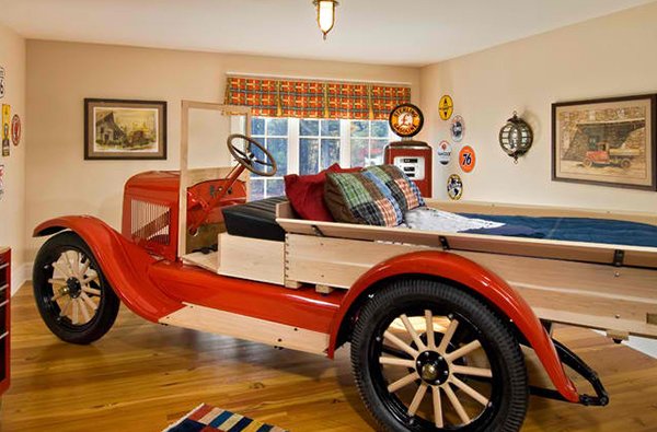 Kid's Eclectic Bedroom