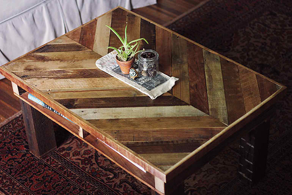 DIY Pallet Coffee Table