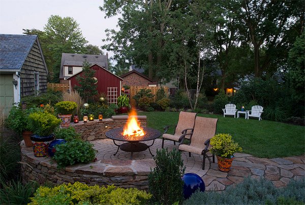 20 Fire Pit Designs for Your Gardens and Patios | Home Design Lover