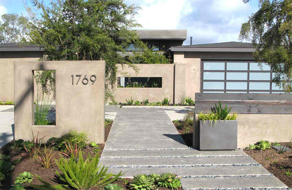 Modern Garden on Crest