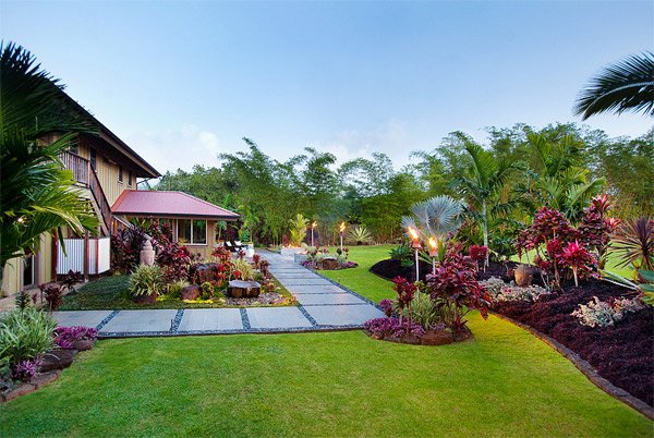 Tropical Landscape Designs that Brings Coolness to your Place | Home