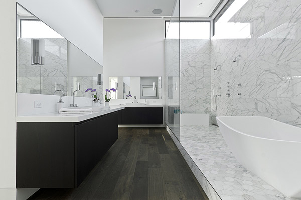 white master bathroom 