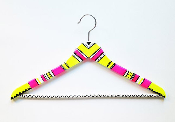 DIY Neon Hanger