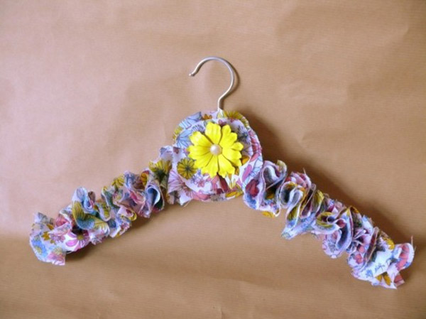 DIY Floral Fabric Wedding Dress Hanger Tutorial