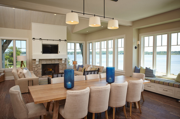 dining area with tv