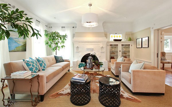 20 Living Rooms Adorned With Cowhide Rugs Home Design Lover