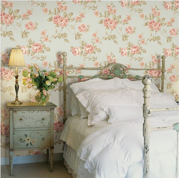 Wallpaper with Floral Design