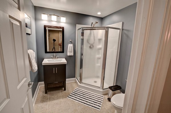 Small Basement Bathroom Designs / How To Add A Basement Bathroom 35 Ideas Digsdigs : Just because your basement is small does not mean you can no longer come up with a fully functional basement bathroom.