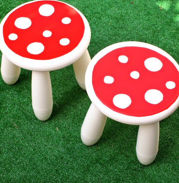 Toadstool Stools