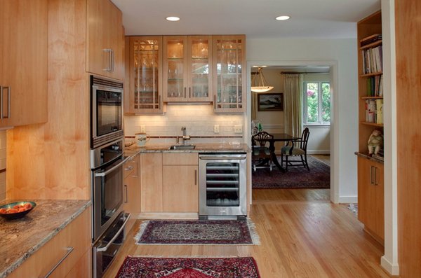 white backsplash