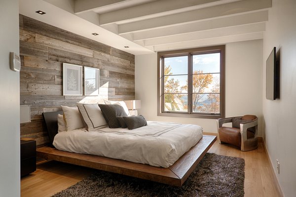 Pallet Walls bedroom