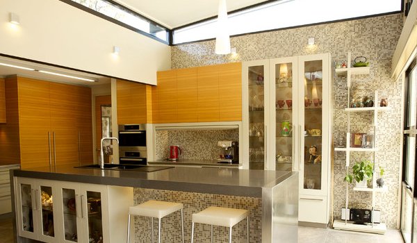 Tiles for a vibrant kitchen