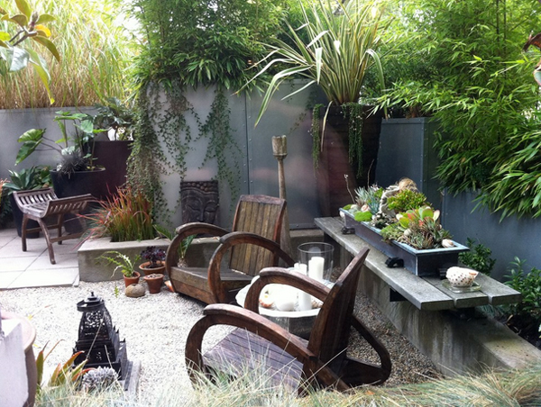 Tropical Courtyard