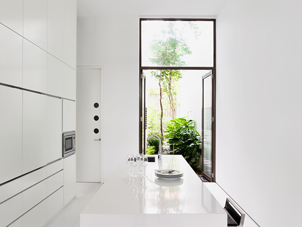 white minimalist kitchen