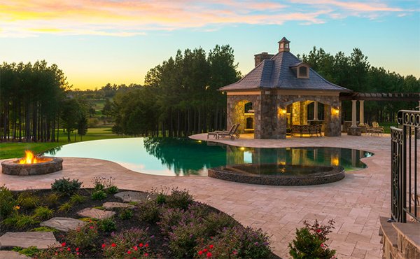 swimming pool garden