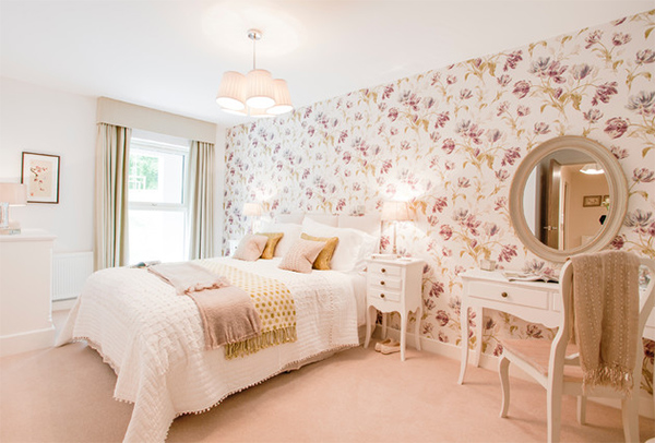 20 Ways to Let Your Bedroom Bloom in Style With Florals | Home Design Lover