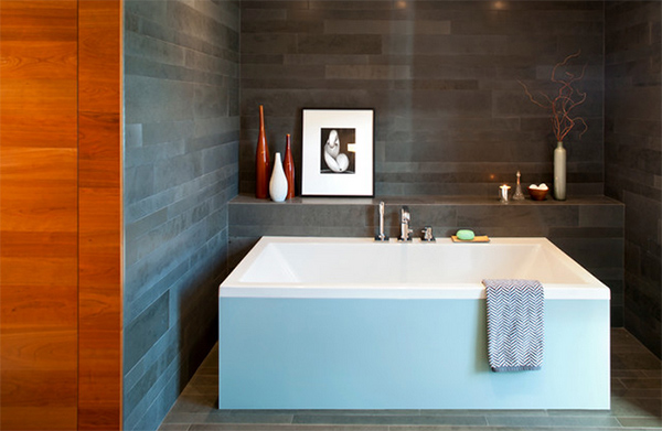 Whistler Residence Tiled Bath