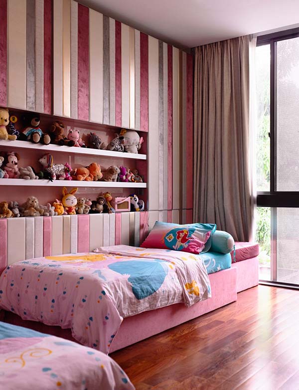 girl pink bedroom
