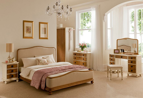 20 Timeless Traditional Bedroom Furniture | Home Design Lover