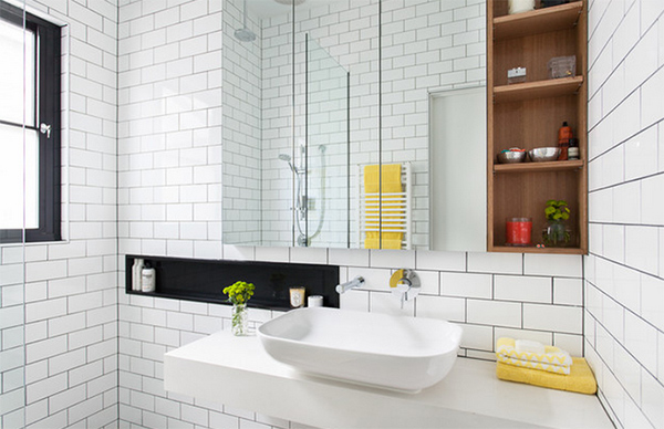 Balaclava House with Bathroom Tiled