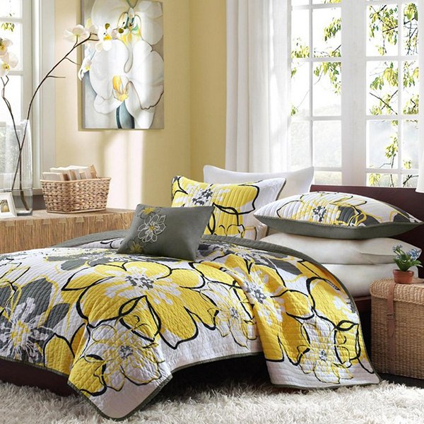 Twin XL Coverlet Set Yellow