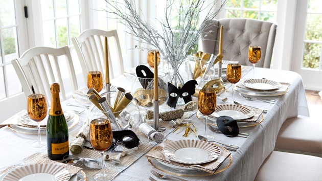 10 Tips for a Beautiful and Inviting Dining Table Set-up