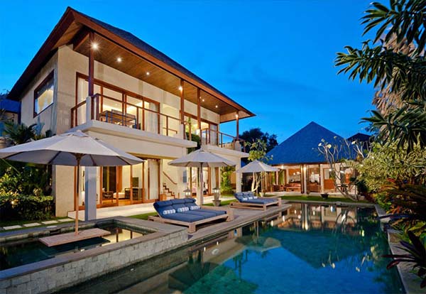 Breathtaking Tropical Bali Villa For Modern Living In The Tropics