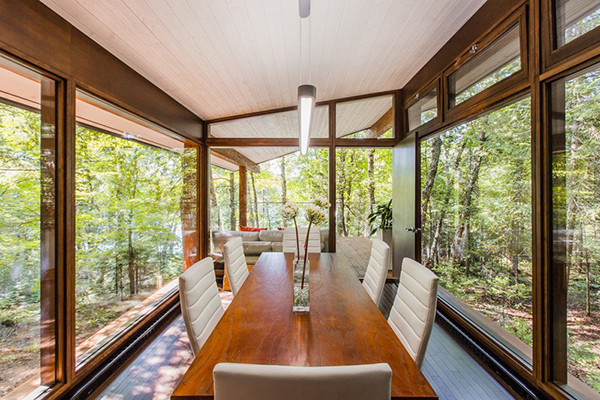 dining area glass walls