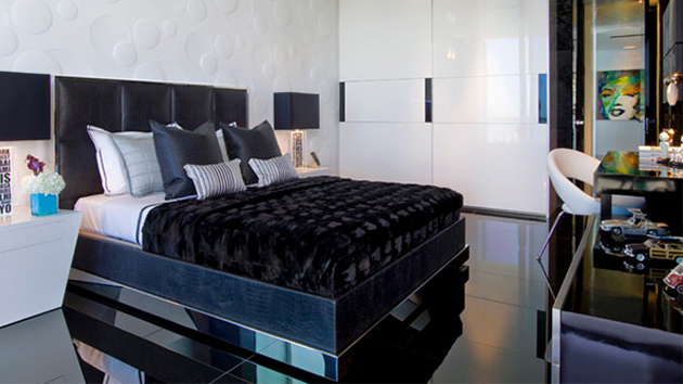 20 Bedroom Spaces With Black Leather Beds Home Design Lover