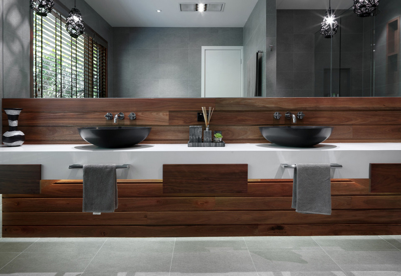 Vessel sinks