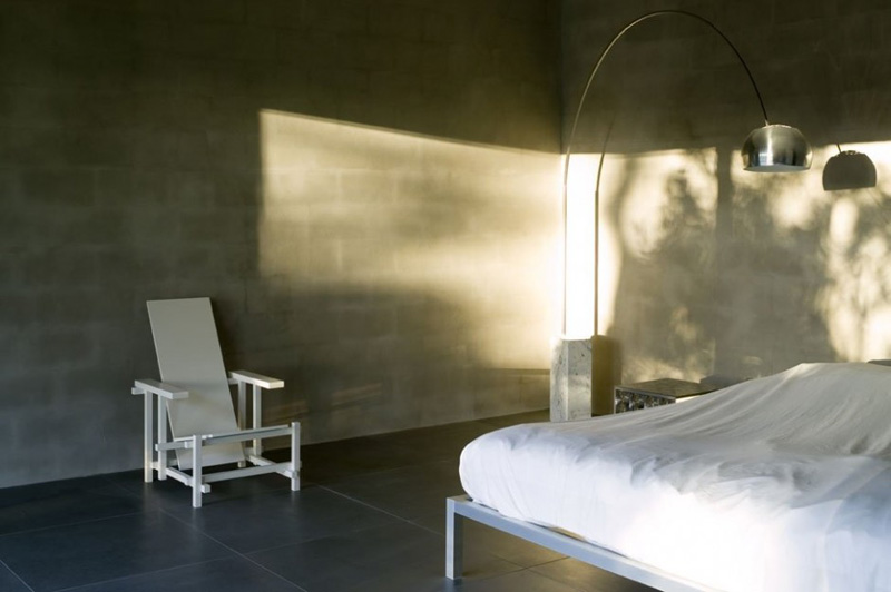 Cliff House bedroom