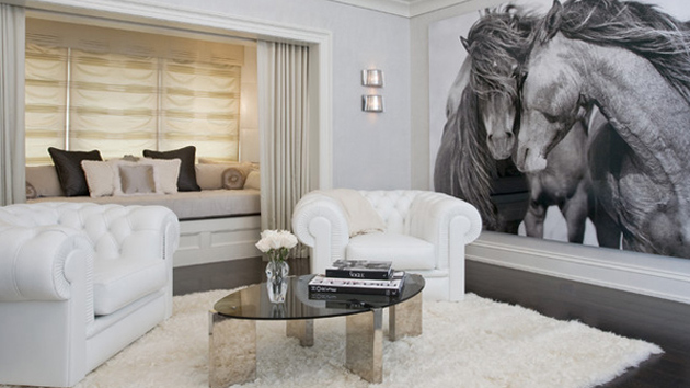 25 Stunning Living Rooms with Animal Fur | Home Design Lover