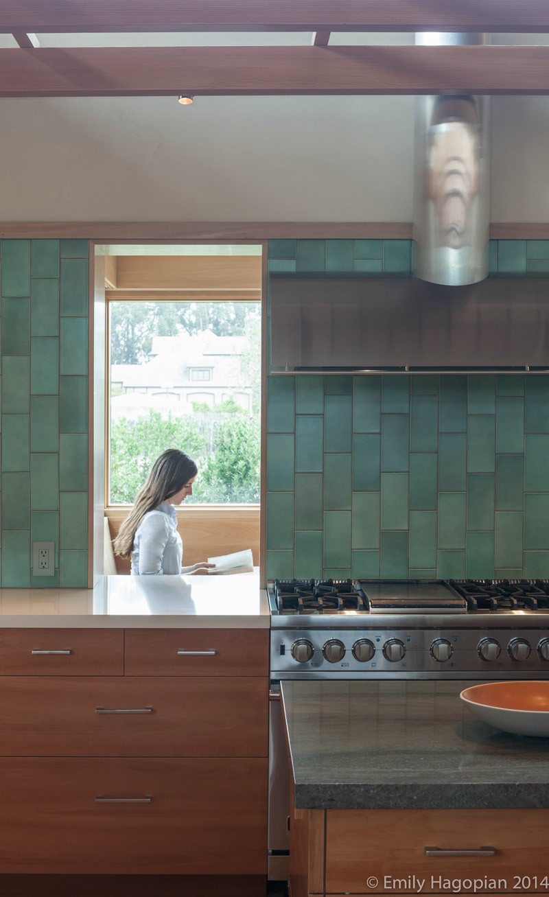 green backsplash