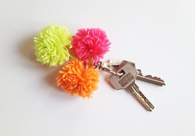 DIY Pompom Keychain