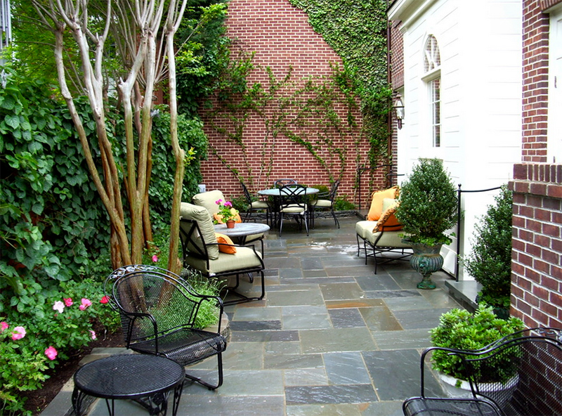 traditional patio design