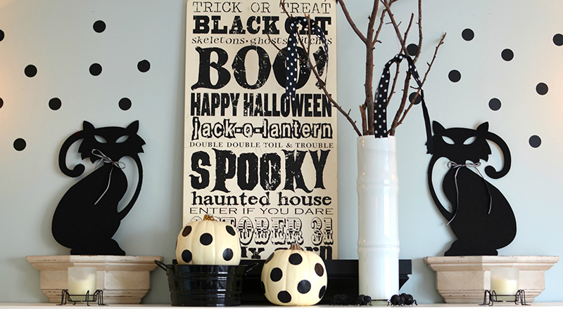 Halloween Decorating: Black and White Polkadots