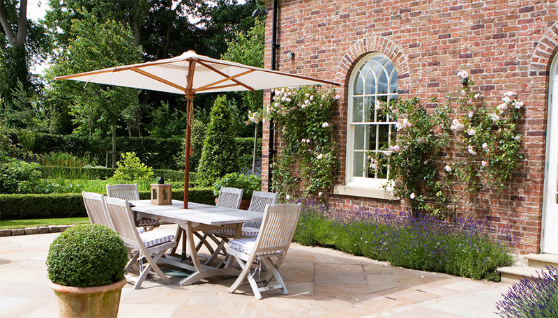 outdoor dining area