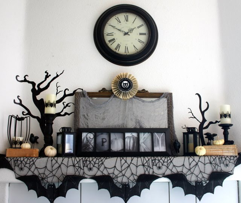 Spooky Halloween Mantel