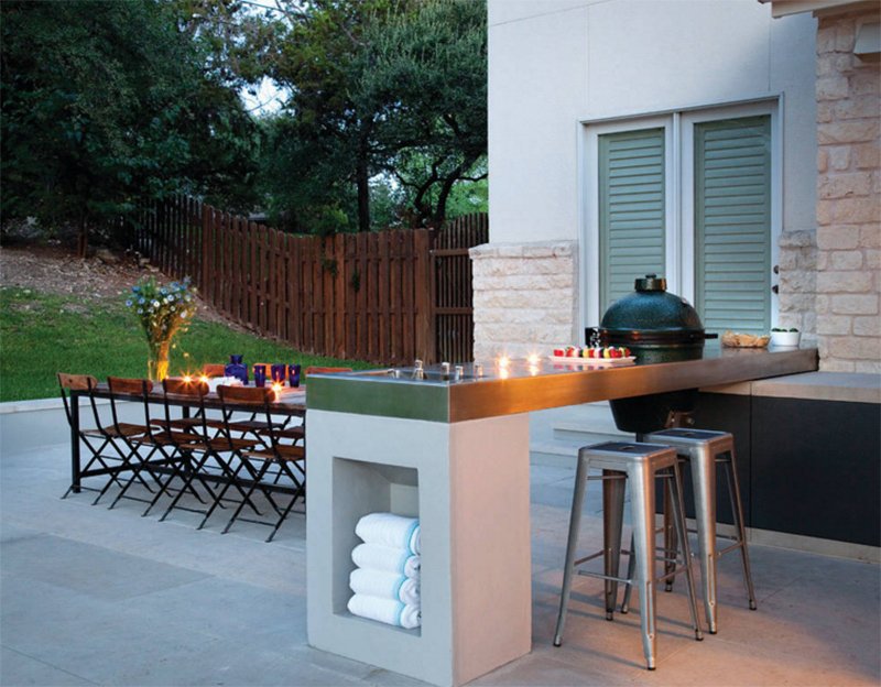 outdoor kitchen island