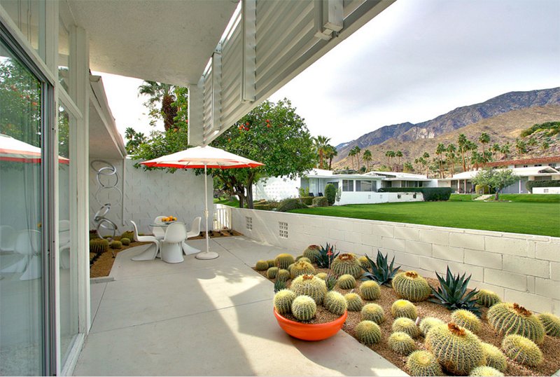 Mid-Century Outdoor Spaces